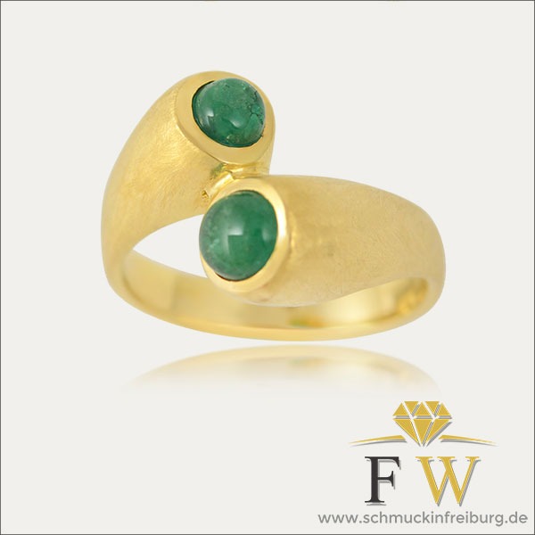 smaragd emerald ring gold grün green schmuck handmade handarbeit goldschmied freiburg